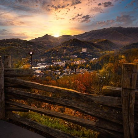 Gritz Carlton, Private Pool, Theater Rm, 1089 Of Free Tickets Each Paid Day, Dollywood And More Sevierville Εξωτερικό φωτογραφία